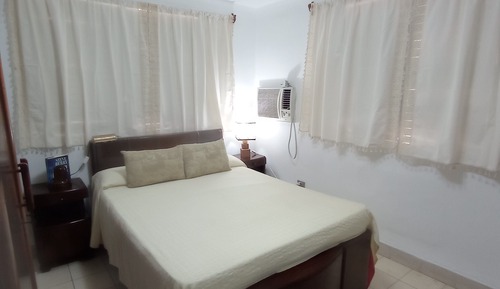 Apartamento ejecutivo, 2 habitaciones, 2 baños, en edificio anexo