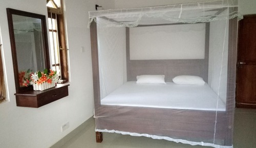 3 Bedrooms Villa 