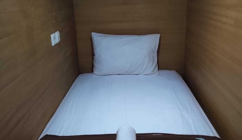 Habitación (Pria / Male Capsule Single Bed 1)