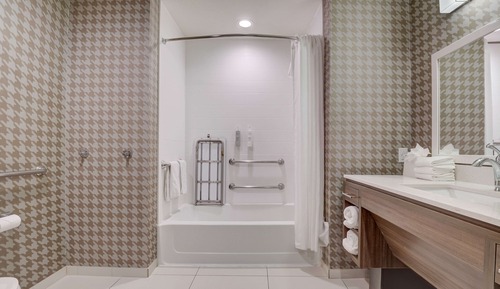 Suite, 1 cama de matrimonio grande, accesible para personas con discapacidad, bañera