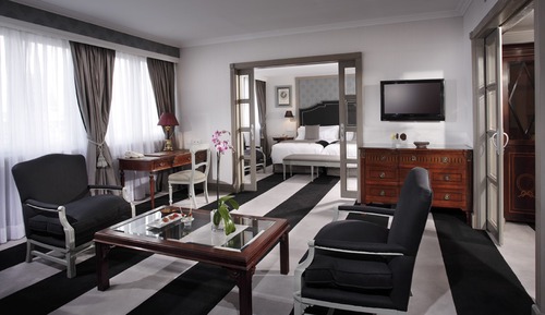 The Level, Suite Grand