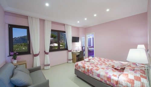 Habitación triple Deluxe