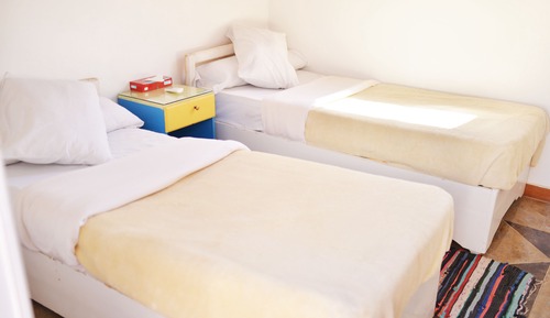 Habitación con 2 camas individuales