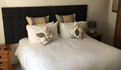 Habitación doble superior, 1 cama de matrimonio grande, vistas al jardín