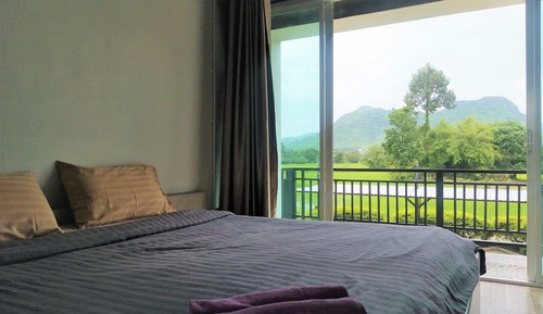 Standard Double Room with Mountain View 