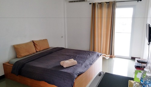 Standard Double Room with Garden View 