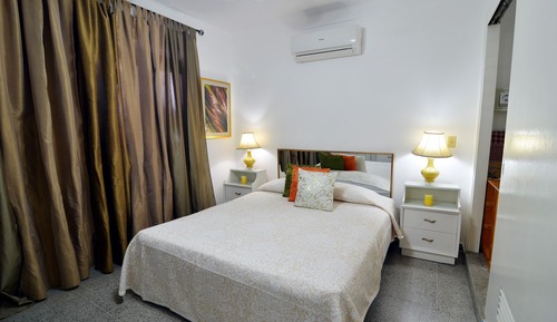 Habitación Confort doble, 1 cama de matrimonio grande, no fumadores