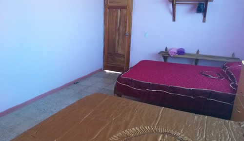 Habitación cuádruple económica, varias camas, no fumadores