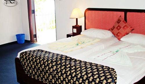 Riverside View Room 