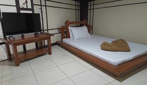 Habitación básica, varias camas (Japanese)