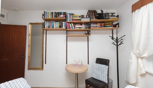 Habitación económica con 2 camas individuales, baño compartido