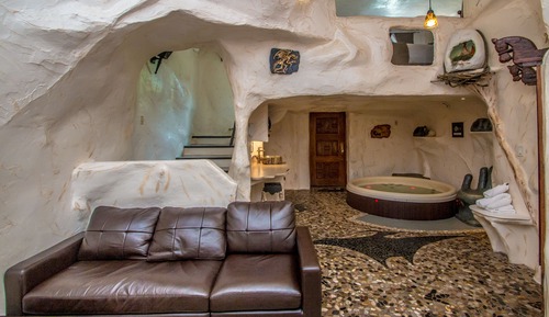 Suite (Cave)