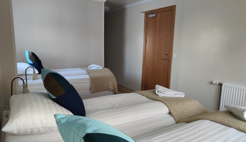 Habitación triple, baño privado
