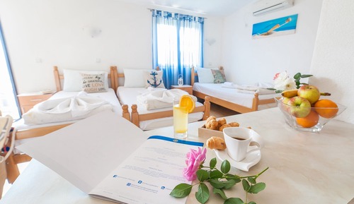 Estudio estándar, 3 camas individuales, balcón, vistas al mar