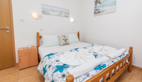 Apartamento, 2 habitaciones, balcón