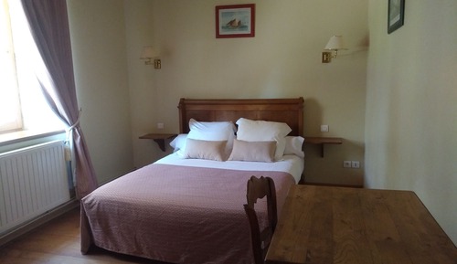 Habitación con 1 cama doble o 2 individuales