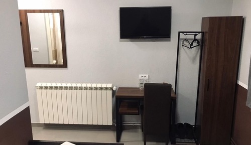 Habitación básica con 1 cama doble o 2 individuales, no fumadores