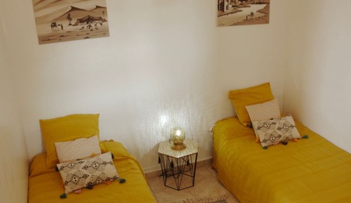 Apartamento, 2 habitaciones, balcón, vistas al mar (2nd Floor)