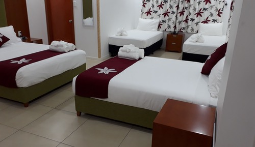 Habitación cuádruple familiar, varias camas