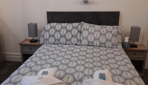 Habitación con 1 cama doble o 2 individuales (En-Suite)