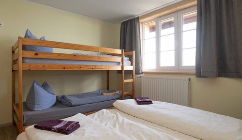 Suite básica, baño privado, vistas a la montaña