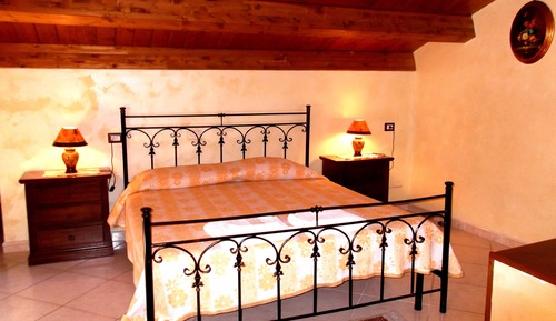 Habitación Confort con 1 cama doble o 2 individuales