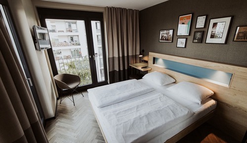 Habitación estándar con 1 cama doble o 2 individuales