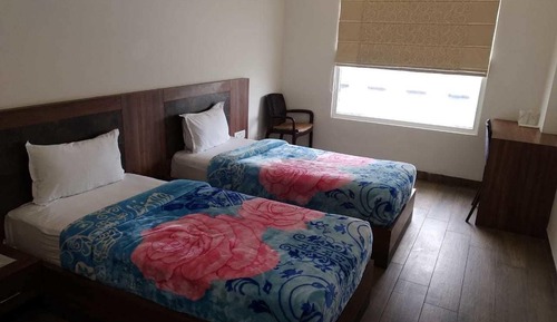 Habitación ejecutiva con 1 cama doble o 2 individuales, fumadores