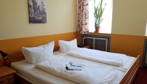 Habitación con 1 cama doble o 2 individuales
