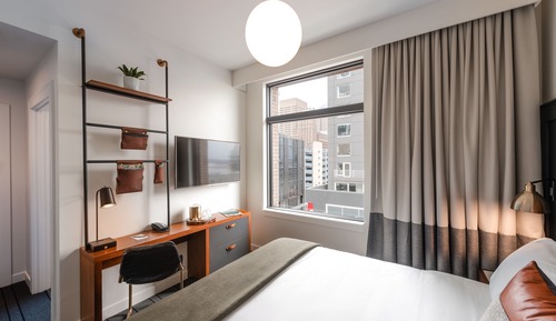Habitación, 1 cama de matrimonio grande, vistas a la ciudad