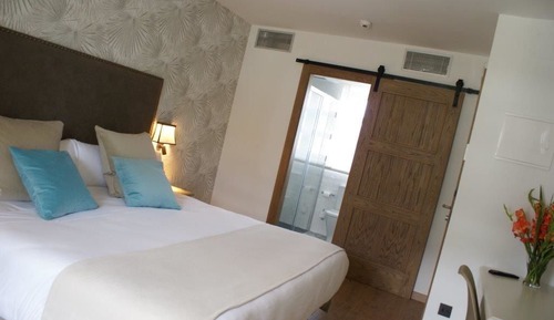 Habitación superior, 1 cama de matrimonio grande, no fumadores