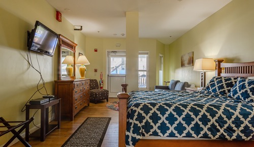 Casa, 1 cama de matrimonio con sofá cama, baño privado (Room 6)