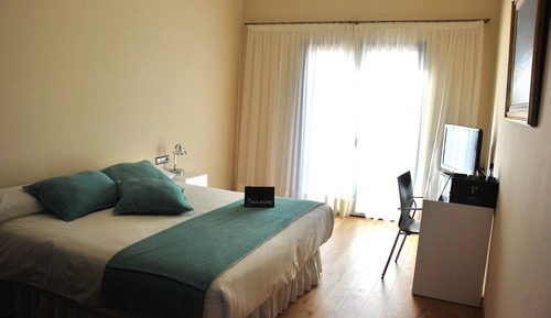 Habitación con 1 cama doble o 2 individuales