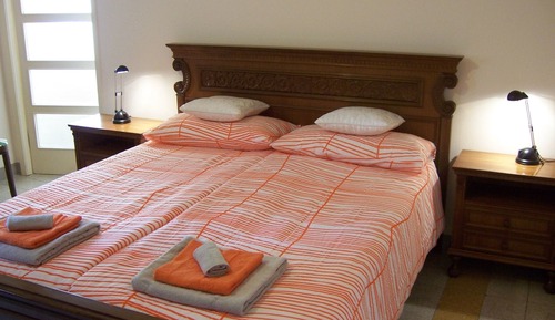 Habitación triple económica, baño compartido