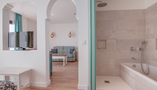 Suite junior, vistas al patio