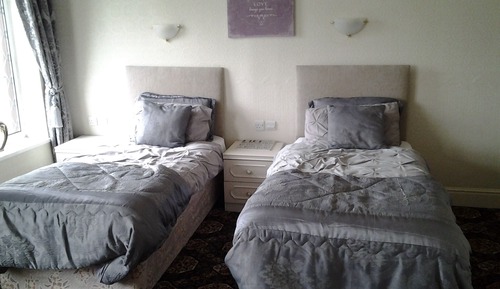 Suite, baño privado