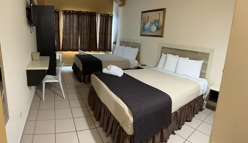 Habitación doble, 2 camas de matrimonio