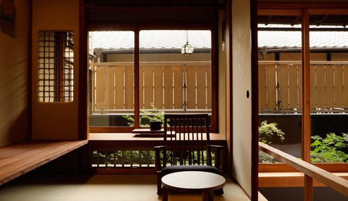 Habitación superior, vistas al jardín