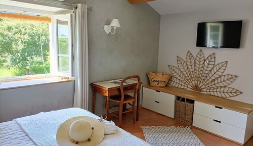Habitación Confort doble, baño privado, vistas al jardín (Chambre  Truffière)