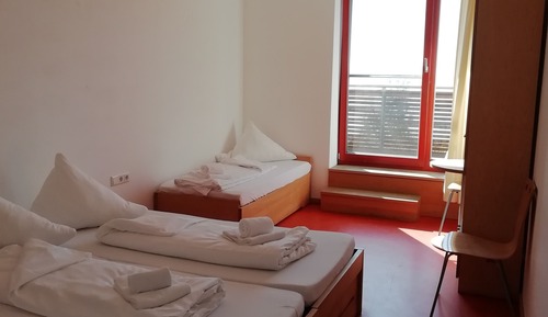 Habitación triple, balcón, vistas al lago