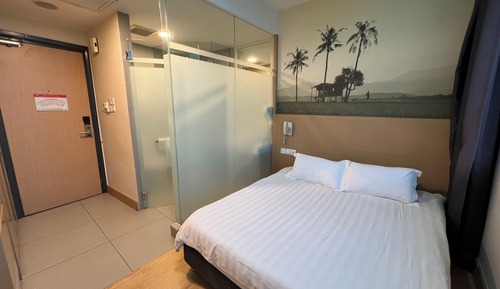 Habitación Confort doble, 1 cama de matrimonio, no fumadores, vistas a la ciudad