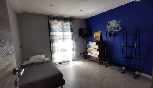 Suite, baño privado, vistas al jardín