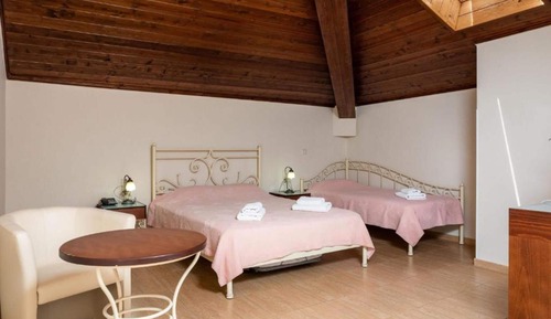 Habitación triple económica