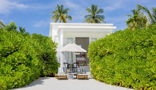 Grand Beach Villa with Pool