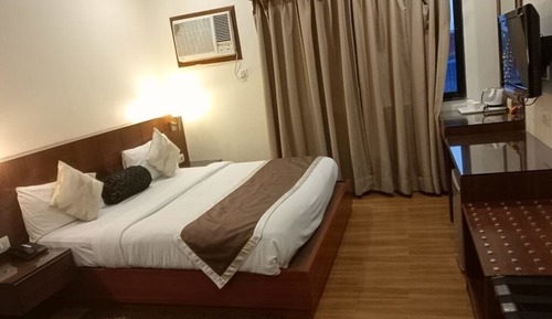 Habitación Business doble de uso individual, 1 cama doble, fumadores, vistas a la ciudad