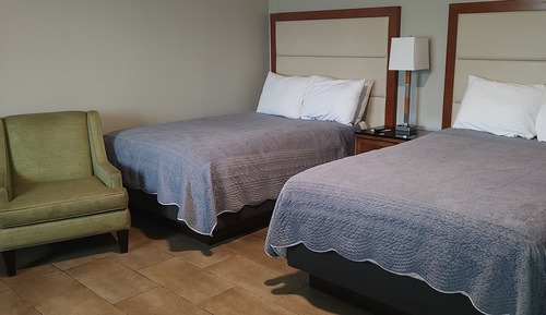 Habitación estándar, 2 camas dobles, no fumadores, frigorífico y microondas