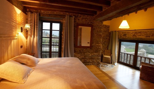 Suite superior, baño privado (4 Personas 6)
