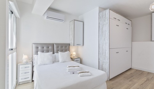 Habitación familiar, varias camas, baño privado (6)