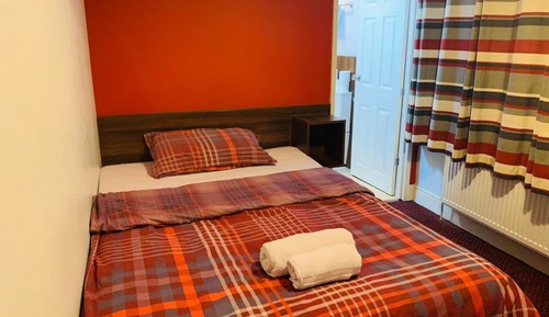 Standard Single Room (Shared)