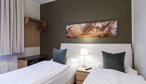 Habitación con 1 cama doble o 2 individuales, baño privado